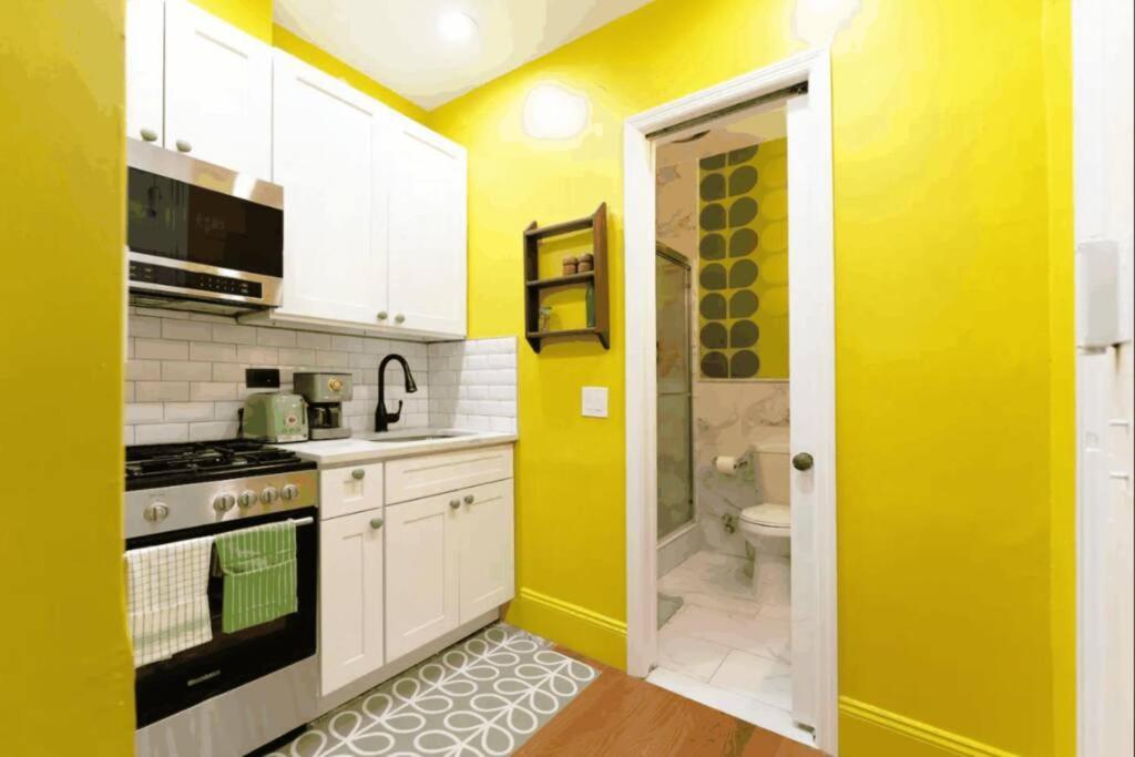 The Room: 70s Groove Themed Nueva York